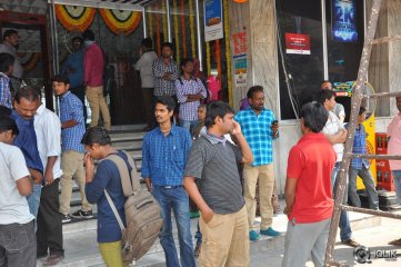 Bandipotu Movie Hungama at Sandhya Theatre